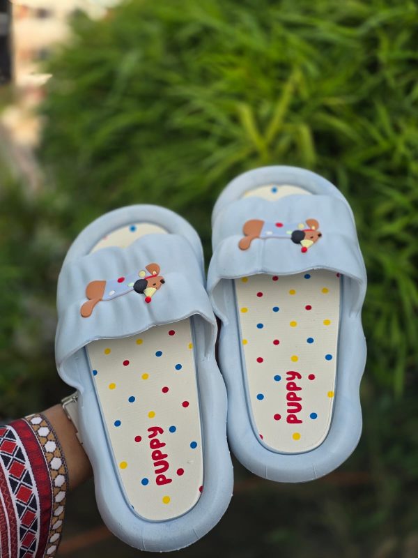 Non-Slip and Odorless Soft Thick Bottom Slippers For Women - Image 3